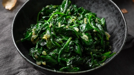 Cât se fierbe spanacul? Iată care este secretul pentru un preparat delicios
