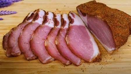 Rețeta pentru o ceafă crud-uscată delicioasă – Gust autentic, făcut în casă