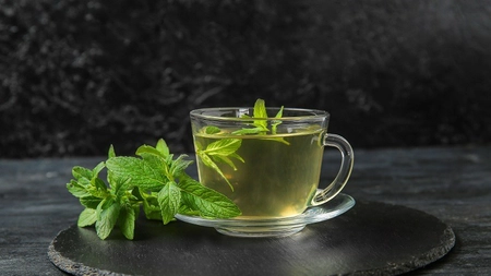 Ce se întâmplă dacă bei ceai de mentă în fiecare zi? Iată cât este recomandat să consumi și de ce trebuie să ții cont