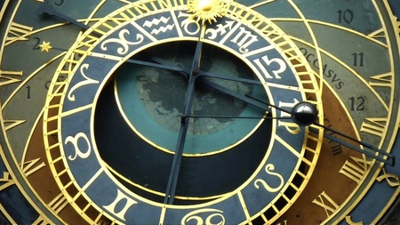 Ceasul astronomic din Praga, simbol unic. Iată ce anume îl face atât de special
