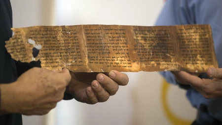Ce sunt evangheliile apocrife? Adevărurile ascunse despre Iisus sau doar legende false?