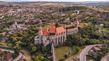 Obiective turistice din Hunedoara, printre cele mai frumoase. Descoperă ce locuri poți vizita în acest județ
