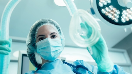 În cât timp te trezești după anestezie generală. Cum decurge procesul de recuperare și care sunt efectele pe termen lung