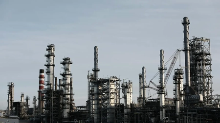 Investiție record în țară! O companie străină a cumpărat o mare fabrică din România