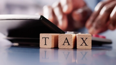 Românii, copleșiți de o nouă taxă! Ce sancțiune riscă toți cei care nu plătesc 