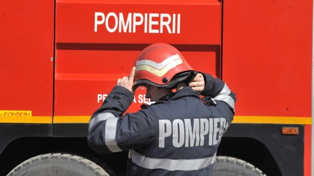 Incendiu în județul Iași! Focul a izbucnit la un apartament