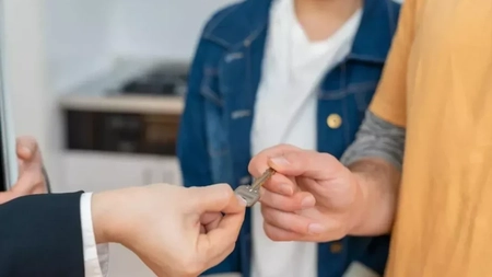 Țara care schimbă regulile pentru chiriași! Românii vor fi afectați de noua lege 
