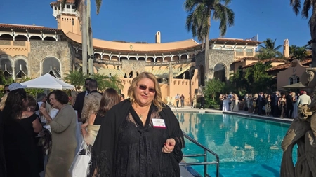 Europarlamentarul român Diana <em class='ep-highlight'>Șoșoacă</em> la reședința președintelui american Donald Trump! Imagini spectaculoase, de senzație din Mar-a-Lago