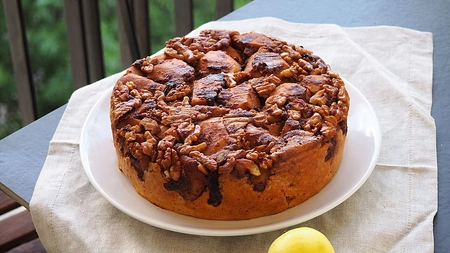 Tort de mere răsturnat – Rețetă delicioasă și simplă, ideală pentru orice ocazie