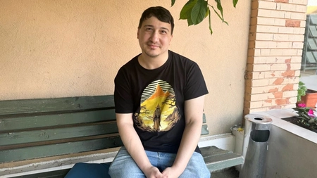 Un asistent medical din Iași nu își găsește un loc de muncă în domeniu pentru că, susține acesta, sistemul este corupt: „Mi-au cerut 200 de euro doar pentru practică”