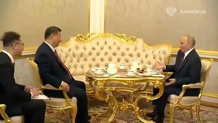 Xi Jinping și Putin se invită reciproc să bea ceai, dar niciunul nu îndrăznește: ”Un pic de poloniu în ceai!”
