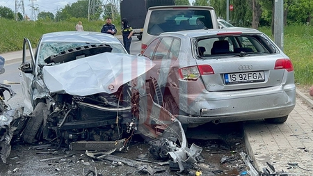 Accident rutier pe Bulevardul Chimiei! Patru autoturisme au intrat în coliziune - UPDATE