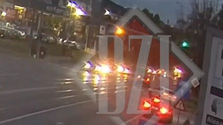 Momentul producerii accidentului rutier din Tudor Vladimirescu, surprins de camerele de supraveghere. Iată impactul