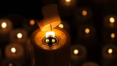 România pierde o voce valoroasă! Un îndrăgit profesor și jurnalist s-a stins din viață. O lume întreagă îl plânge!