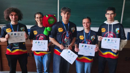 O elevă din clasa a XI-a la Colegiul Național Iași va reprezenta România la finala europeană CanSat 2025, organizată de Agenția Spațială Europeană în Olanda!