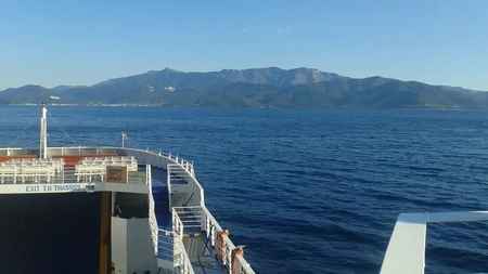 Atenție, turiști români! Iată ce se întâmplă vara aceasta cu prețurile la feriboturile din Grecia