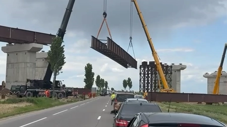 Drumul dintre Iași și București este blocat complet! Imagini spectaculoase cu oamenii lui Umbrărescu pe șantierul autostrăzii A7