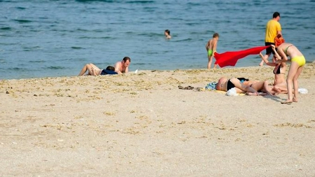 Proiect de lege aflat în dezbatere! Românii vor avea, în sfârșit, acces garantat la plaje publice pe litoralul Mării Negre