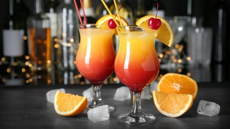Rețete de cocktail fără alcool. Iată care sunt cele mai bune alternative pentru băuturile cunoscute!