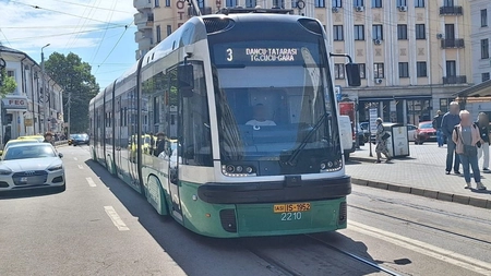 CTP Iași a repus în funcțiune tramvaiul Pesa 2210! Vagonul a stat defect în depou timp de doi ani, până să fie reparat
