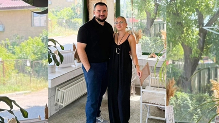 Un antreprenor școlit în Viena a deschis o frizerie în oraș. Cât costă să te tunzi sau să îți aranjezi barba