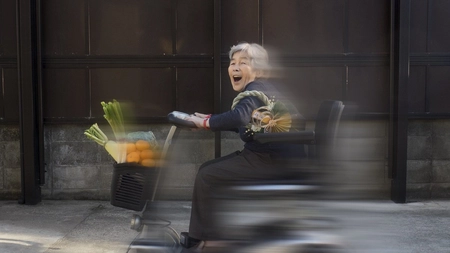 A murit la 97 de ani și avea 400.000 de fani pe Instagram! Ce făcea această străbunică i-a uimit pe toți