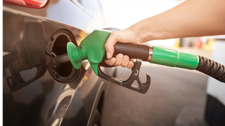 Cât vor costa benzina și motorina de la 1 august? Iată toate calculele