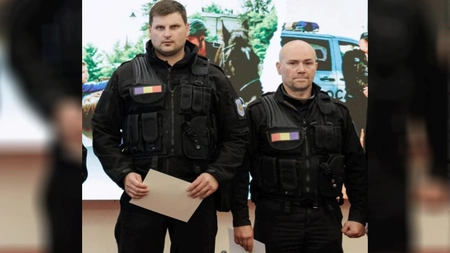 Ei sunt cei doi polițiști locali din Iași care au salvat fata de 17 ani dintr-o casă din Tătărași. Era ținută cu forța și supusă unor chinuri groaznice: „Trebuie să fii tare psihic să vezi așa ceva”