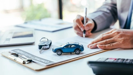 Cât costă o radiere auto? Iată de ce acte ai nevoie și cine eliberează certificatul