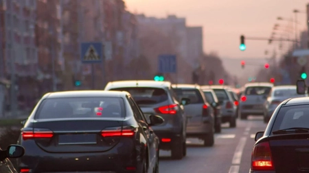 Cea mai încălcată regulă în trafic! Șoferii riscă o amendă de 1.000 de lei! 