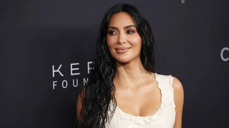 Kim Kardashian lansează sutienul cu piercing fals. Iată cum arată cel mai îndrăzneț trend în lenjeria intimă