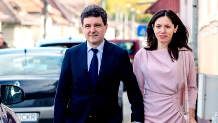 Nicușor Dan, pregătiri de nuntă cu Mirabela Grădinaru! Când ar urma să aibă loc căsătoria