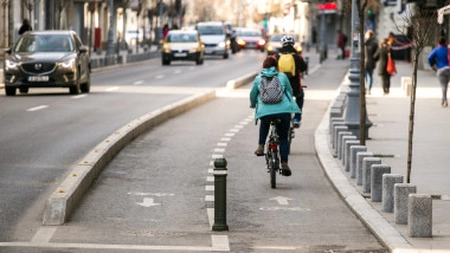 Primarul Ioan Alexa va plăti peste 2 milioane de lei pentru amenajarea pistelor de biciclete din Podu Iloaiei! Ce firmă va semna contractul