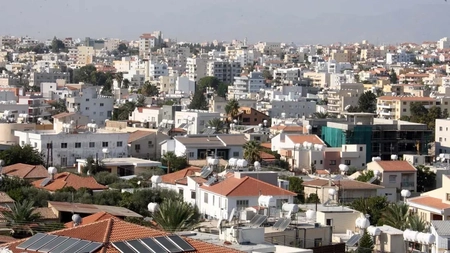 Avertisment exploziv în Cipru: „Țara nu ne mai aparține”. AKEL denunță achizițiile masive de terenuri de către israelieni