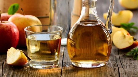 10 beneficii ale oțetului de mere – Iată ce efecte uimitoare poate avea un ingredient simplu