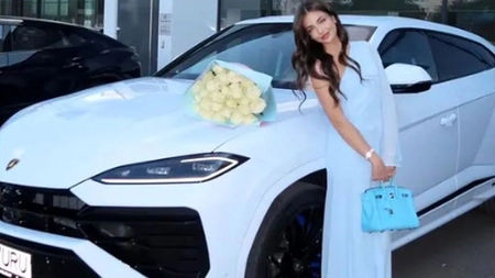 Andreea Bostănică, tratată ca o regină! A primit un cadou de 300.000 de euro! - GALERIE FOTO