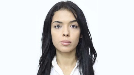 Toată poliția din România o caută pe această tânără acuzată de înșelătorie! De teamă să nu ajungă după gratii, Andreea Elena Ciubotariu ar fi fugit în Italia: „Familia ține zilnic legătura cu ea”