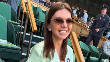 Simona Halep a făcut furori la Wimbledon! Cât costă rochia creată chiar de Victoria Beckham - GALERIE FOTO