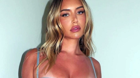 Anastasia Karanikolaou, în bikini, a cucerit plajele din Grecia! Imagini fierbinți din timpul escapadei