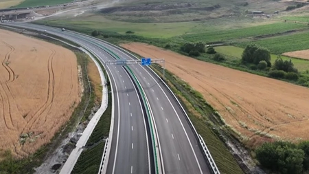 Un tronson nou de drum expres de care puțină lume a auzit va fi gata de deschidere în următoarele două zile