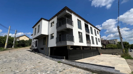 Combinații dubioase între dezvoltatorii imobiliari din Iași! Un bloc abia construit a fost evacuat: în joc sunt sute de mii de euro  