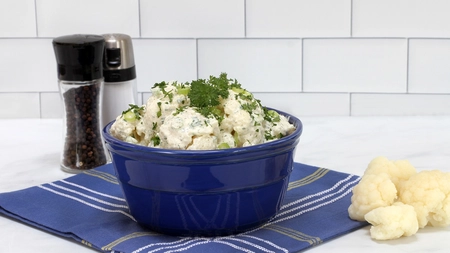 Salată de conopidă cu maioneză și usturoi! Un preparat simplu și delicios!