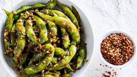 Ce sunt boabele edamame și cum se mănâncă? Iată în ce rețete le poți include!