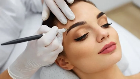 Există implant de sprâncene? Iată de ce e necesară această soluție estetică!