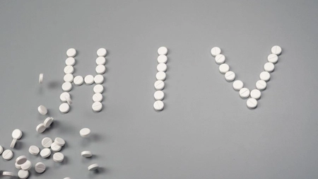 Care sunt primele simptome ale infecției cu virusul HIV? Iată ce trebuie să știi despre semnele timpurii