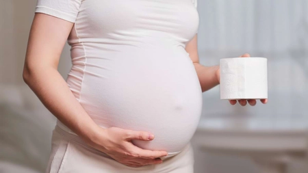 Te confrunți cu constipație în sarcină? Iată câteva remedii naturale și eficiente pentru acest disconfort