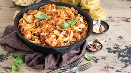 Rețeta de paste tagliatelle cu fructe de mare! Iată cum le poți face chiar la tine acasă!