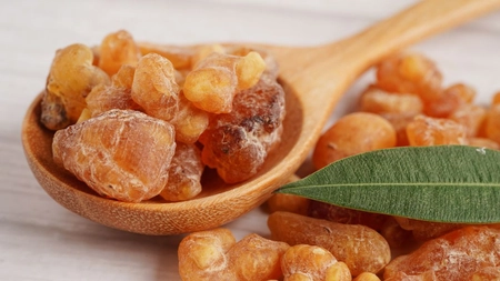 Cum te poate ajuta tămâia naturală? Iată ce efecte terapeutice are pentru organism!