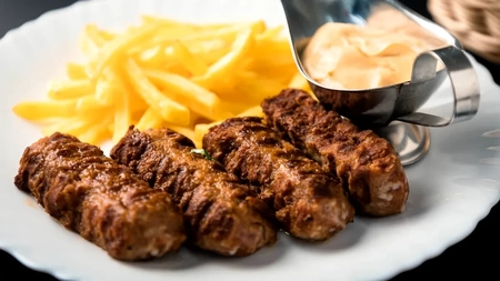Cât costă cu adevărat masa într-un restaurant din Neptun. „Prețuri reale, nu povești alarmiste”