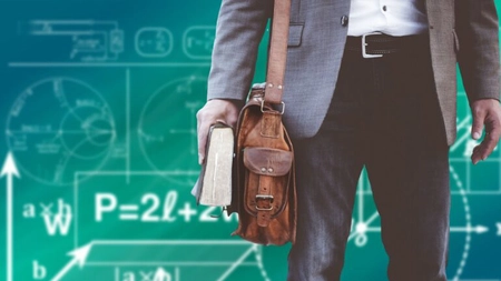 Emoții uriașe în 121 de centre din țară! Examenul decisiv pentru profesori a început